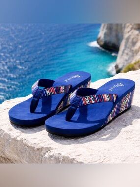 NIB Utopia Women’s Blue Multi Color Stitching Wedge Flip Flops - Size 7